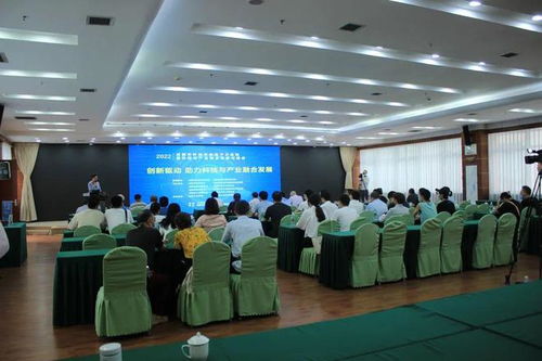 智匯蓉城，電子科技賦能產(chǎn)業(yè)新未來——2022年成都市科技年會(huì)電子分會(huì)場暨科技與產(chǎn)業(yè)融合發(fā)展交流會(huì)紀(jì)實(shí)